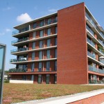 sedumdak-appartementencomplex-Son-parkeerkelder-gelegen-kanaal-1